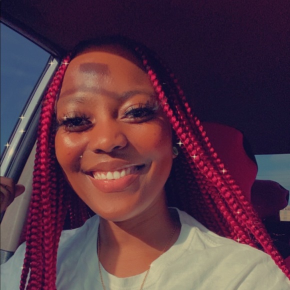 Meet your Posher, Crystal - Picture 6 of 6